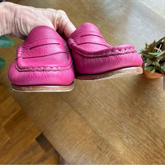 G.H. Bass & Co. Weejuns Pink Leather Loafers - Picture 4 of 11